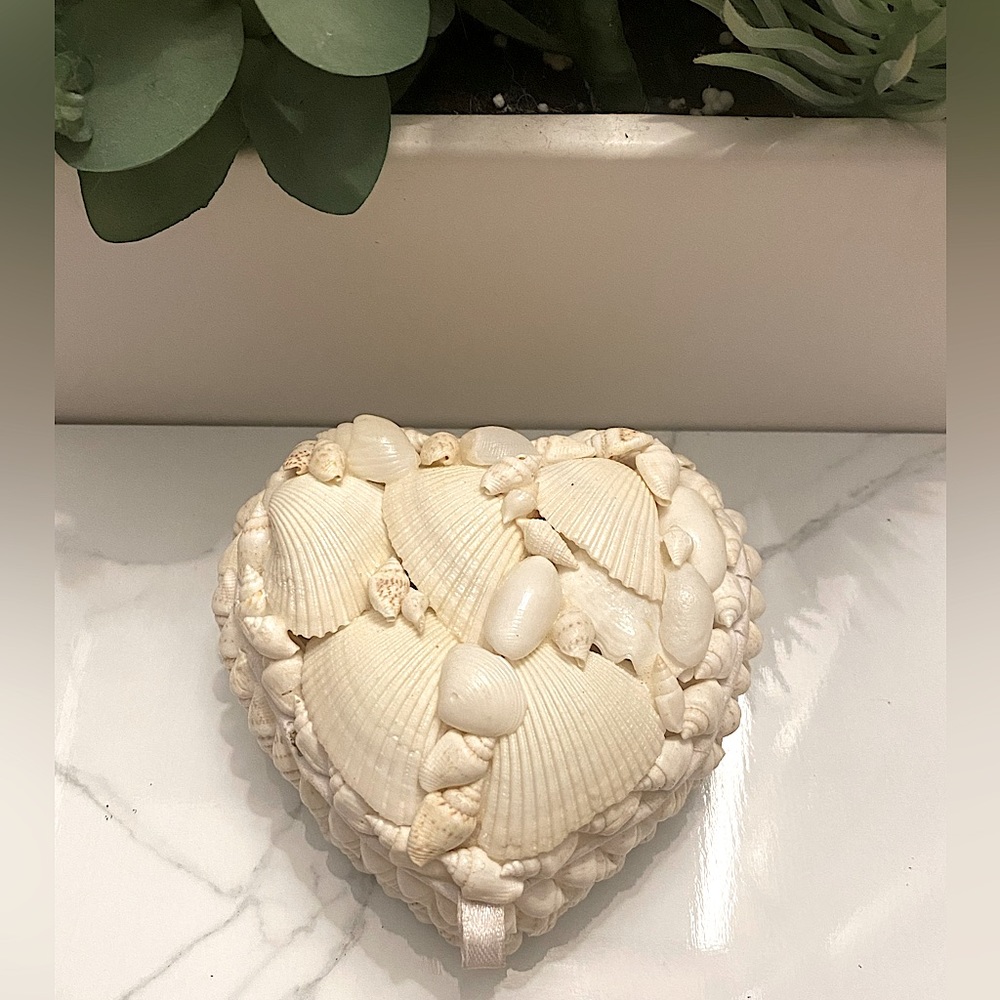 Handmade Shell heart shaped box